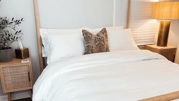 2 bedrooms, desk, free WiFi, bed sheets