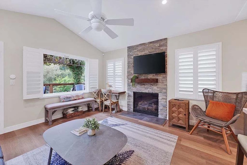 Coastal Retreat In The Heart Of Capitola Village - Steps From The Beach! - Capitola, CA
