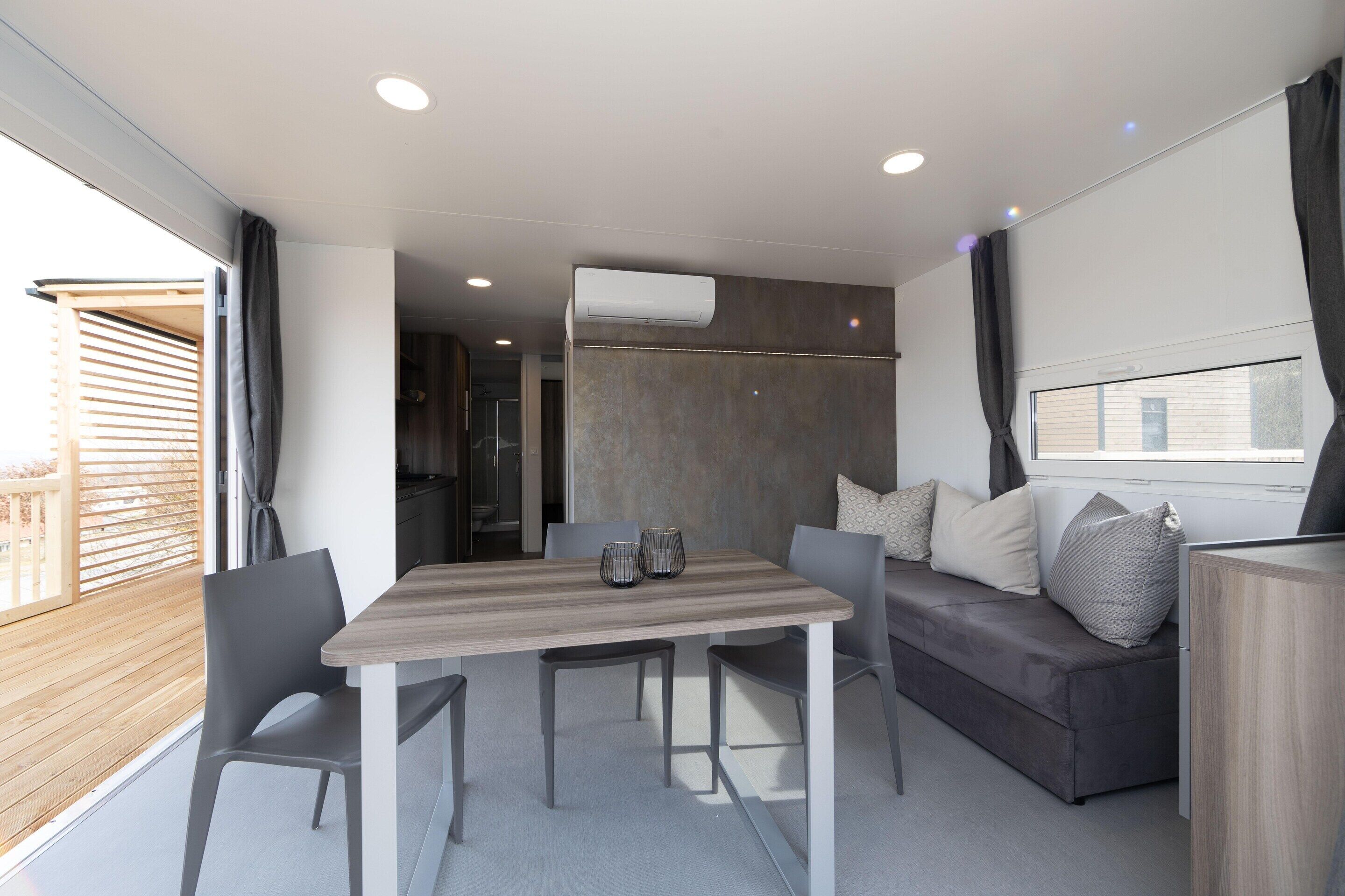 Mobile Home | Living room