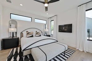 5 habitaciones, tabla de planchar con plancha, cuna de viaje y wifi 