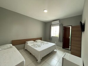 Comfort Triple Room, Pets Allowed, Lake View | Free WiFi - HOTEL ROYAL (Cabo Frio)