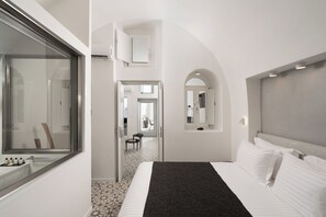 3 bedrooms, iron/ironing board, travel crib, free WiFi