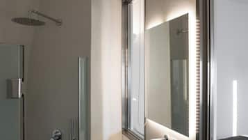 Shower, jetted bath, eco-friendly toiletries, hair dryer