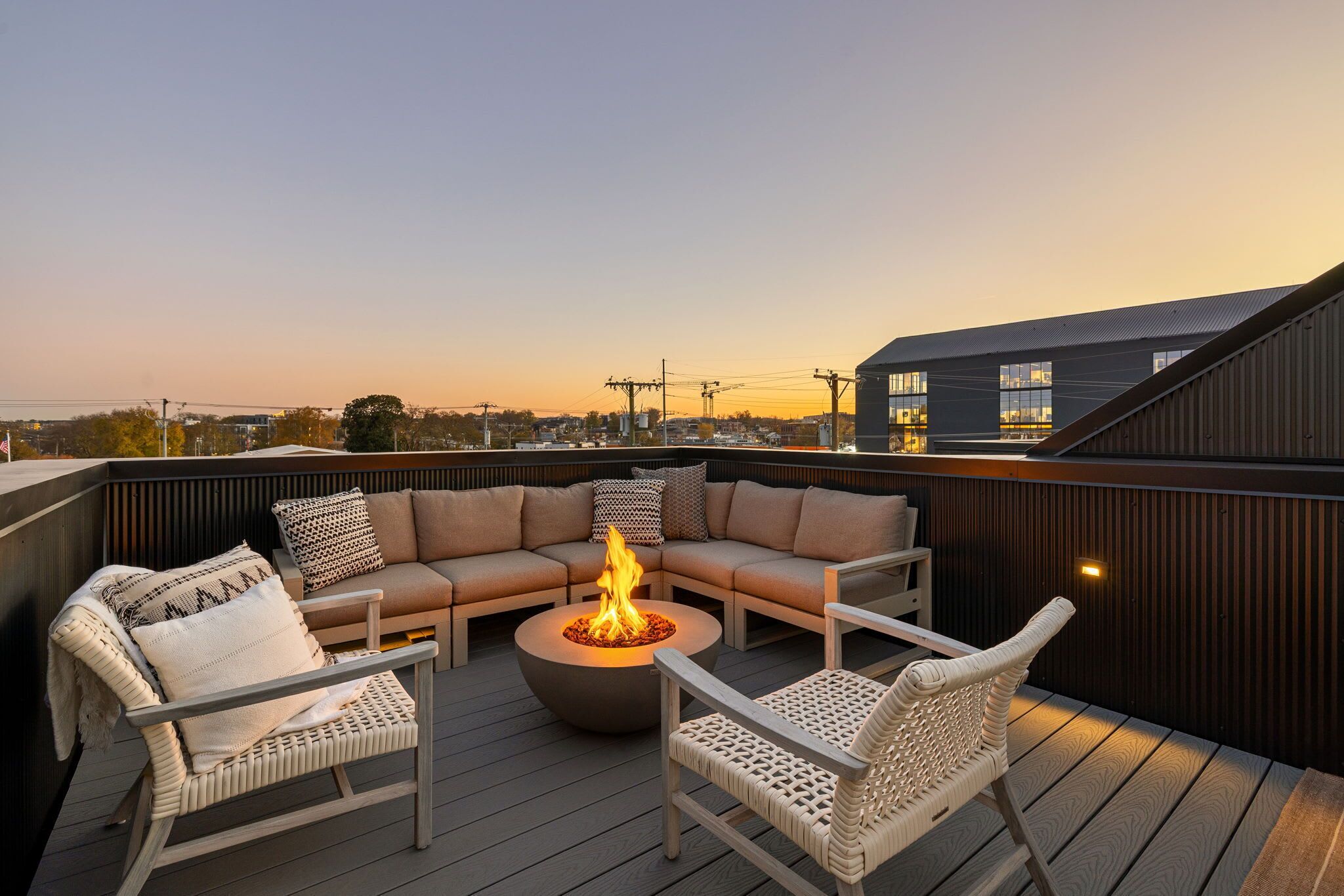 The Chestnut – Rooftop lounge with gas fire pit (sunset view)