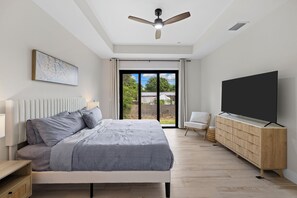 4 chambres, fer et planche à repasser, lit parapluie, Wi-Fi gratuit