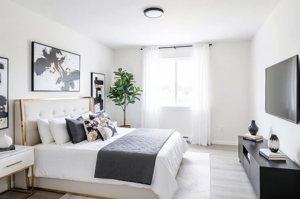 Upscale Modern Luxury 3BR Home