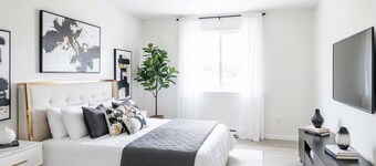 Upscale Modern Luxury 3BR Home 