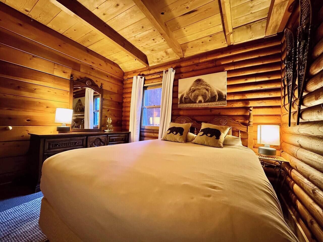 Tabla de planchar con plancha, wifi y ropa de cama 