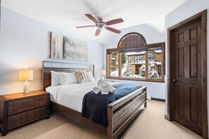 4 bedrooms, iron/ironing board, travel crib, WiFi