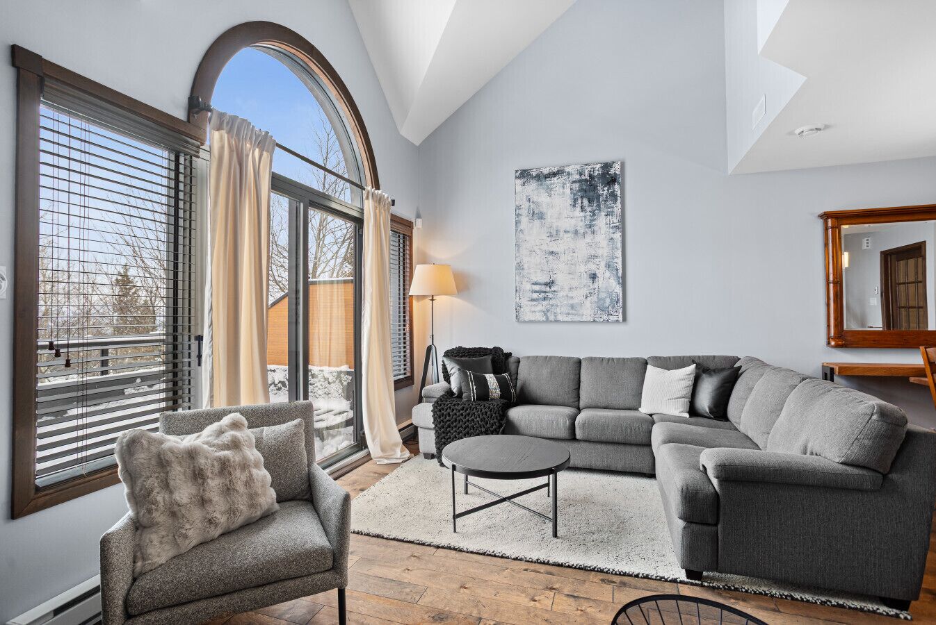 Télévision, cheminée