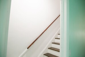 Interior - Bosch Huis Rosé • Kiwi • Central • VIP • Parking (Savannah)