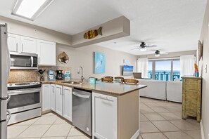 Interior - Emerald Towers West 3001 - Cozy Cove (Fort Walton Beach)