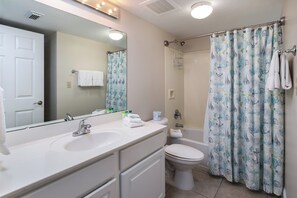 Condo (Sea Dunes 402 - Sunny Dolphin) | Bathroom - Sea Dunes 402 - Sunny Dolphin (Fort Walton Beach)