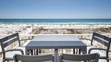 Plage, canoĂ«, pĂȘche sur place