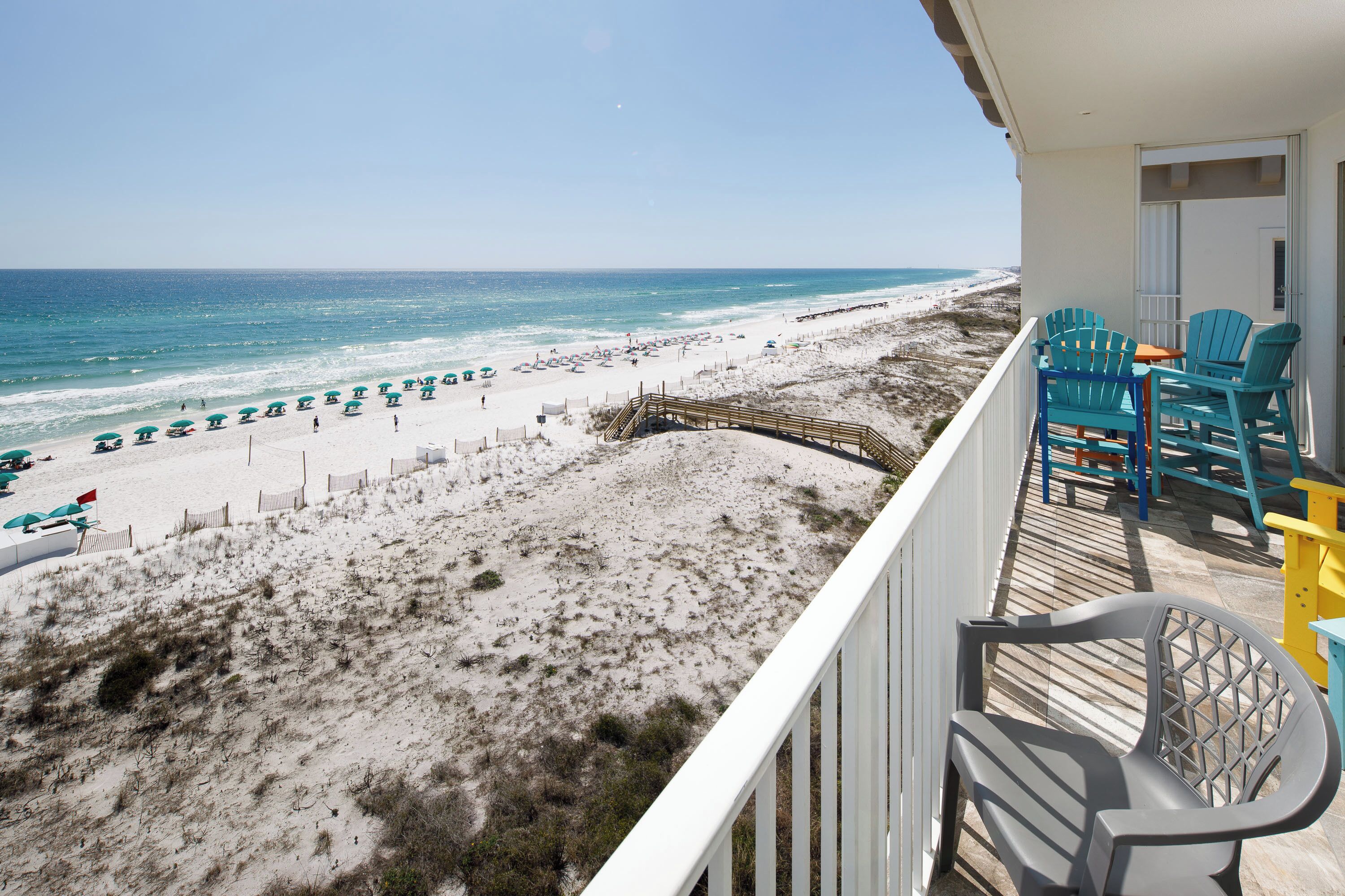 På stranden, roing og fisking