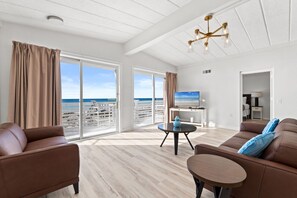 Interior - Coconut Beach House A (Fort Walton Beach)