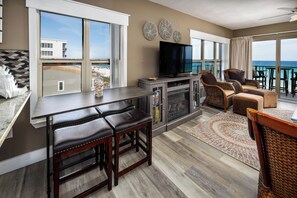 Interior - Emerald Towers West 4000 - Ocean Kissed (Fort Walton Beach)