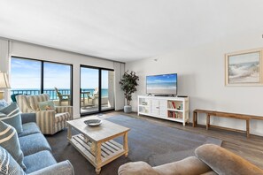 Interior - Surf Dweller 607 - Salt & Sky Haven (Fort Walton Beach)