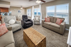 Interior - Islander 5006 - Ocean Star (Fort Walton Beach)