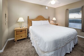 Interior - Islander 5006 - Ocean Star (Fort Walton Beach)