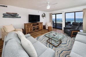 Condo (Surf Dweller 406 - The Beachcomber ) | Living area - Surf Dweller 406 - The Beachcomber (Fort Walton Beach)