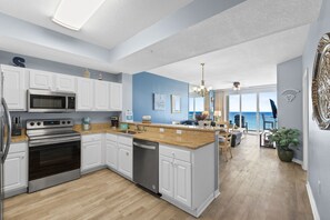 Interior - Gulf Dunes 502 - Gulf Treasure (Fort Walton Beach)