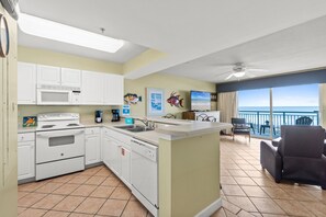 Interior - Pelican Isle 216 - Surfside Haven (Fort Walton Beach)