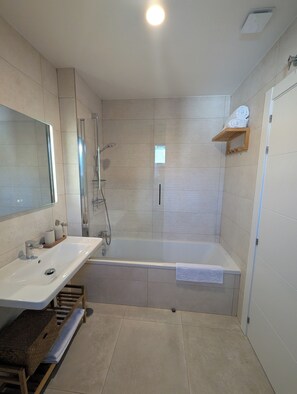 Hair dryer, towels, toilet paper - La Terraza del Sol (SAN JUAN DE LA CANAL)