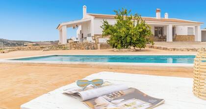 Casa Ana María Valle de Abdalajís by Ruralidays