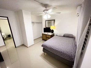 WiFi, bed sheets - Cozy 3BR + Parking, Near Airport — Solar Backup! (Carolina)