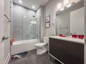 Ducha y secador de pelo