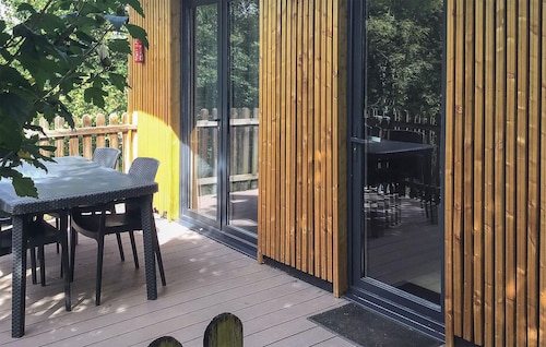 Maison confortable à Altillac avec piscine extérieure