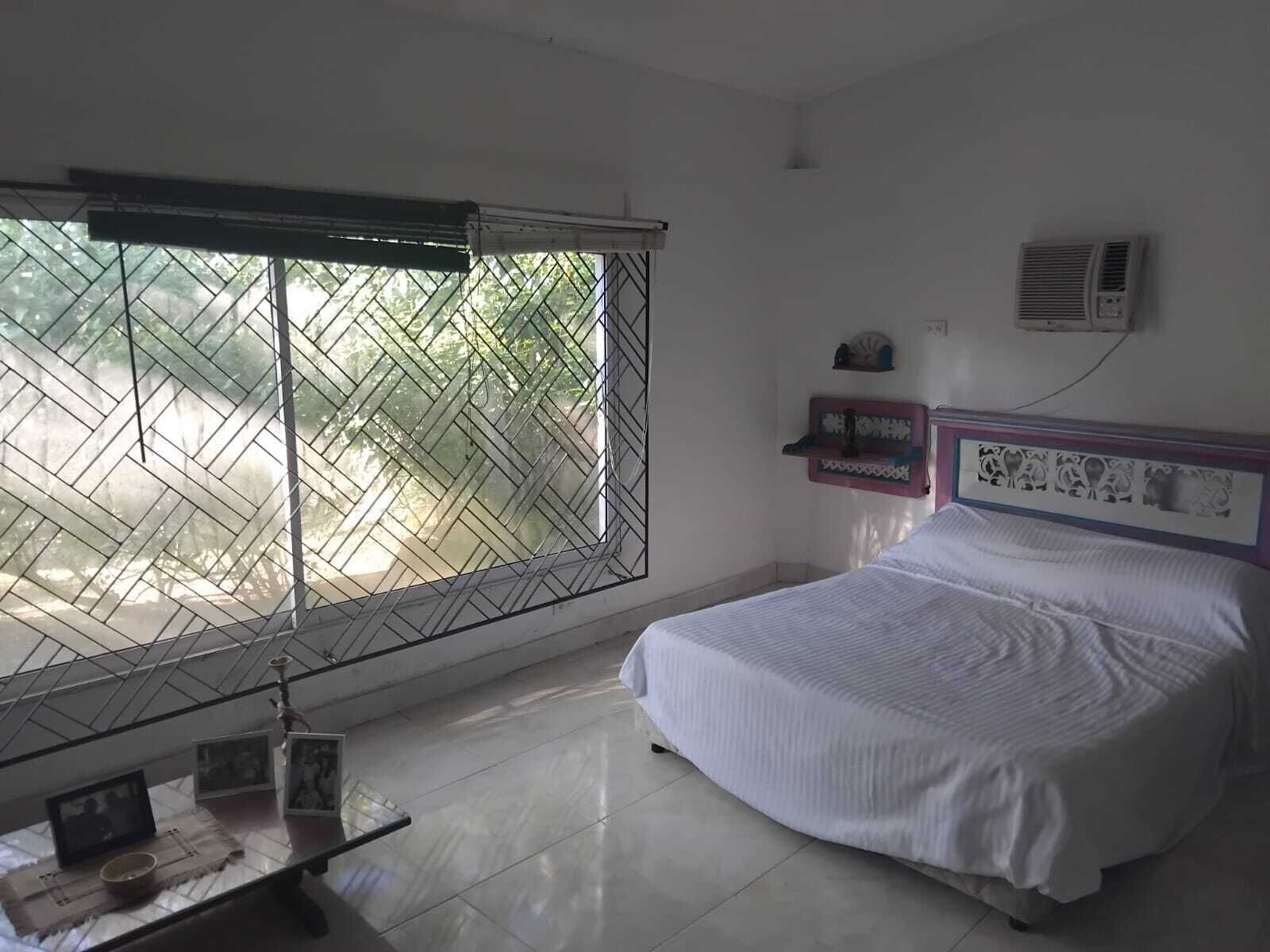 3 bedrooms, bed sheets