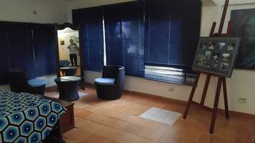 3 bedrooms, bed sheets