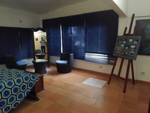 3 bedrooms, bed sheets