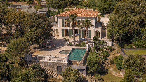 Vill'A Fiurentina – Erbalunga, piscine à débordement vue mer