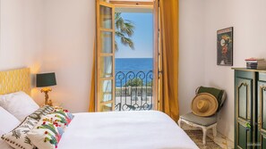 Ferros/tábuas de passar roupa, Wi-Fi, roupa de cama