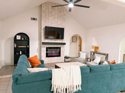 Spacious County Oasis near Tupelo