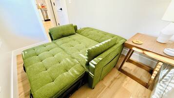 Smart TV, music library