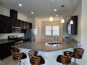 Private kitchen - Great location in St John's County (St Johns)