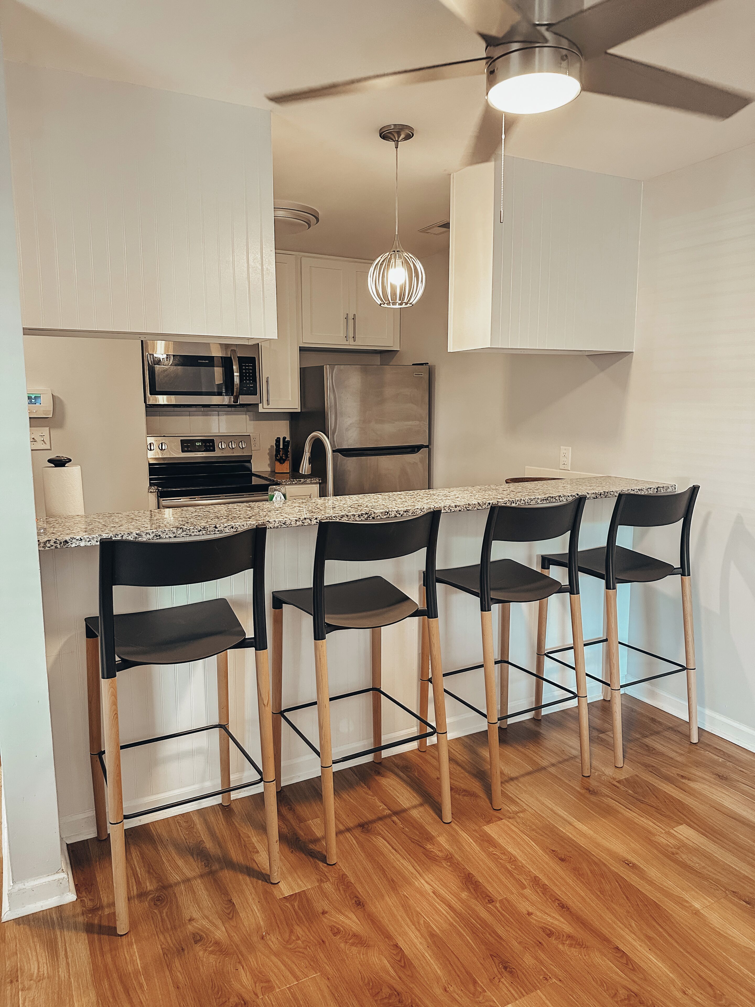 冰箱、微波炉、烤箱、炉灶