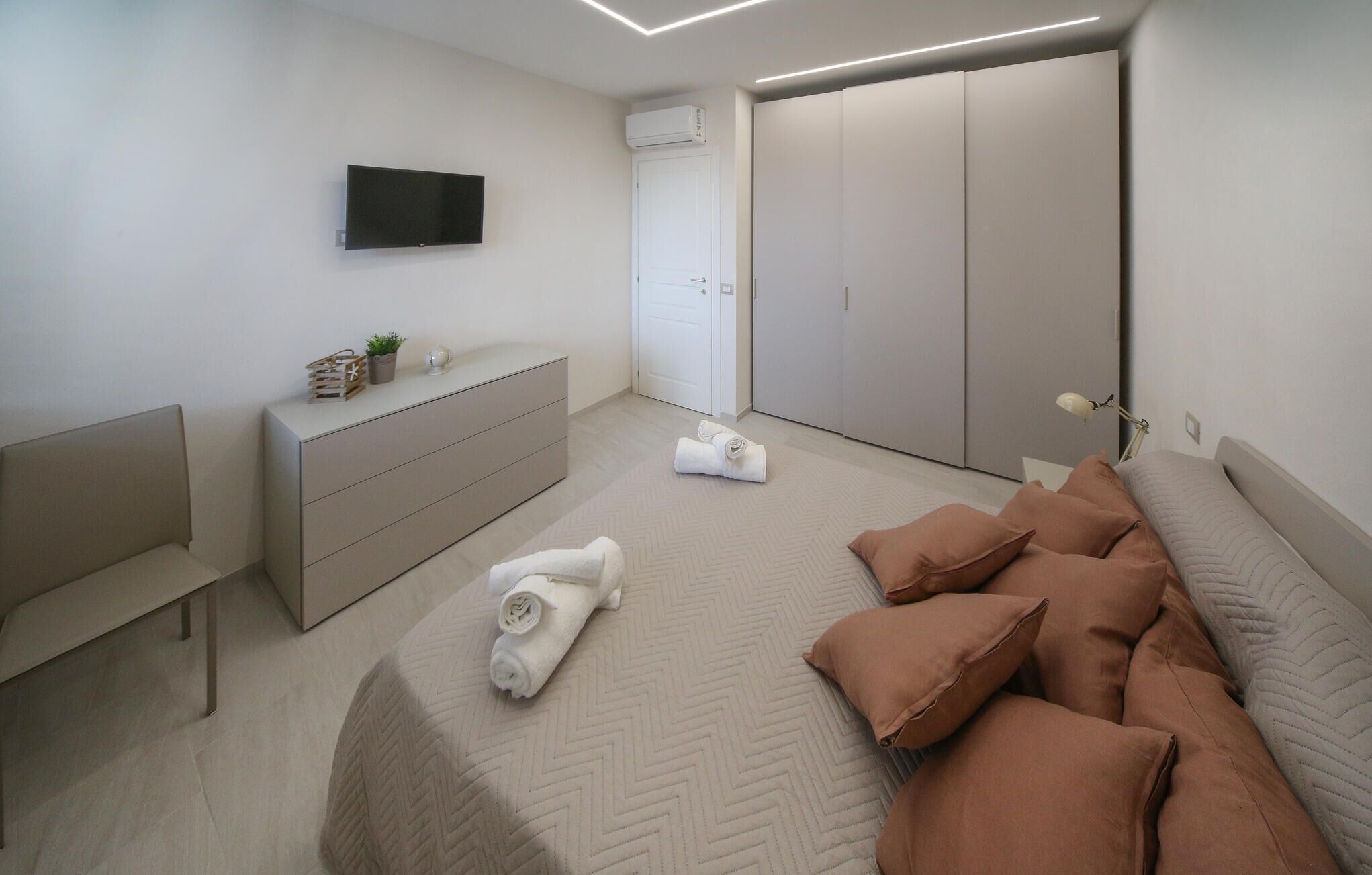 3 camere, Wi-Fi gratuito