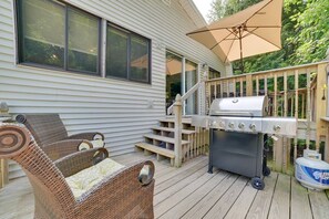 Terrace/patio - Torch + Timber House (Rapid City)