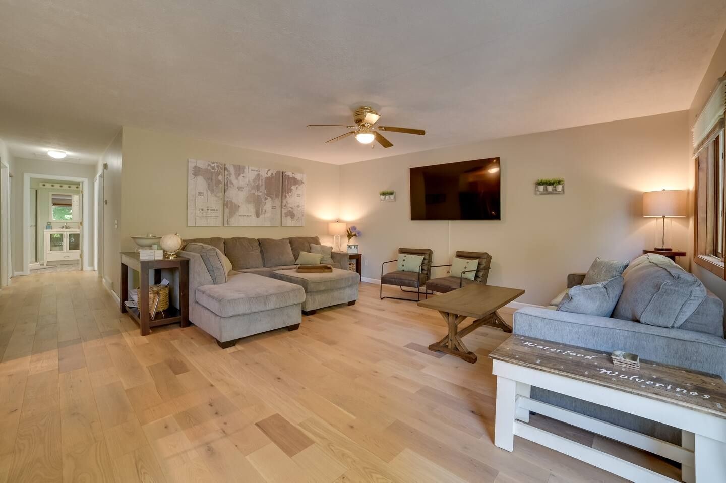 リビング エリア