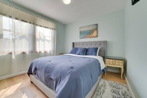 3 bedrooms, WiFi, bed sheets - Torch + Timber House (Rapid City)