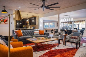 Smart TV - Cowboy Picasso | Where Art Meets the Wild West! (Abilene)