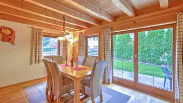 House | Dining