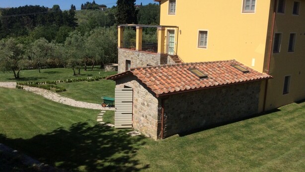 House | Reception - Apartment in Tuscany With Pool and Lucca Views (Capannori)