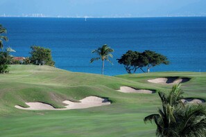 Golf - TAU 632: High-End 3BR Penthouse + Premier Access & Golf Cart (Desarrollo Punta Mita)