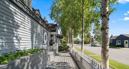 Sweet Little Studio!